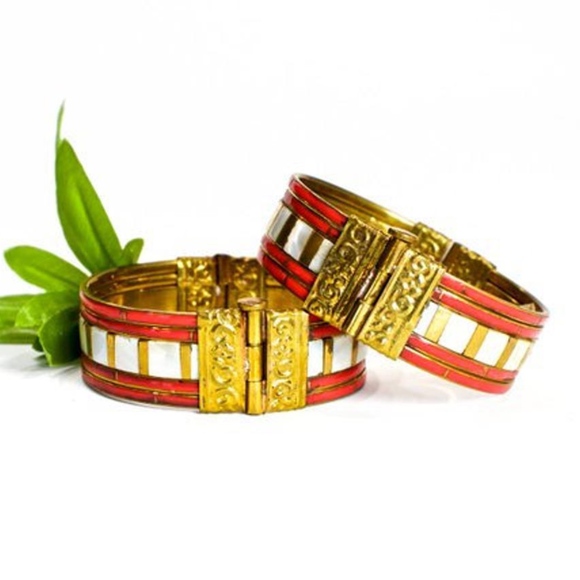 VTG 70's Mother of Pearl Brass Hinged Bangle - Picture 2 of 5